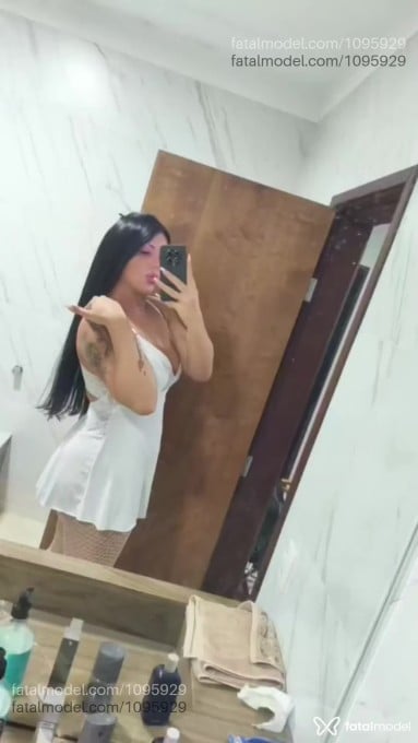 Acompanhante travesti com cabelo castanho de olhos castanhos em Patrocínio - Paulina Oliveira