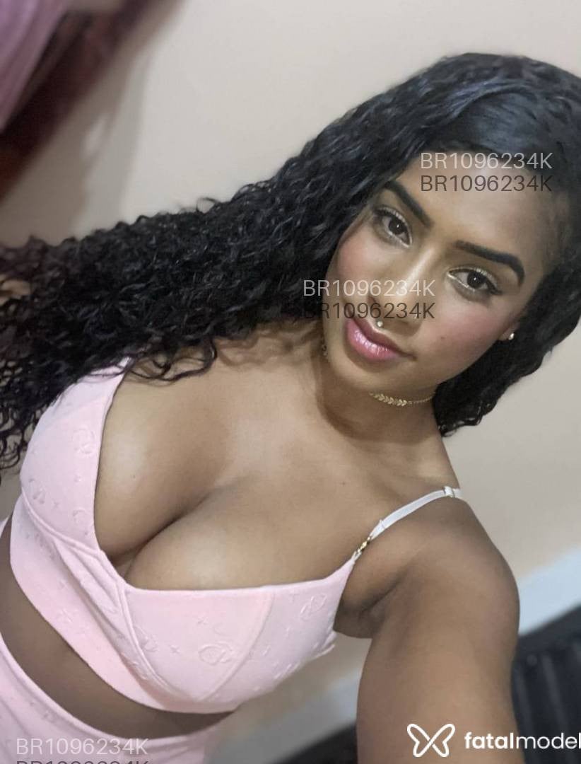 Acompanhante mulher morena (o) de olhos castanhos em Sinop - Mirela Gaúcha