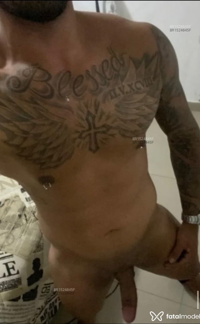 Acompanhante homem morena (o) de olhos castanhos em Balneário Camboriú Acompanhante homem morena (o) de olhos castanhos em Balneário Camboriú - Matteo Campello
