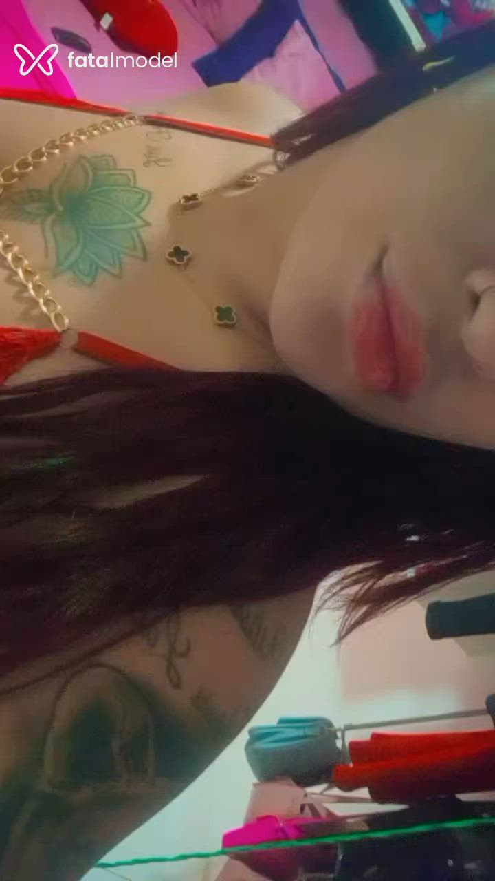 Acompanhante mulher ruiva (o) de olhos castanhos em Pindamonhangaba Acompanhante mulher ruiva (o) de olhos castanhos em Pindamonhangaba - Thalita