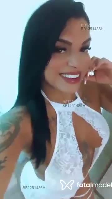Acompanhante travesti morena (o) de olhos castanhos em Rio de Janeiro - Nathalia Alves