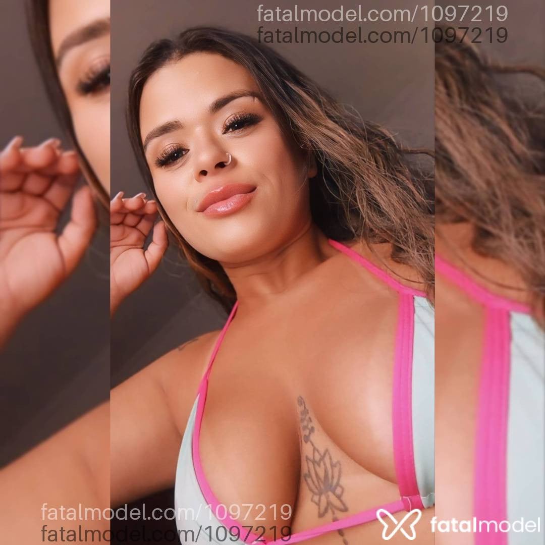 Acompanhante mulher com cabelo castanho de olhos castanhos em Cambuí Acompanhante mulher com cabelo castanho de olhos castanhos em Cambuí - Brenda Shanches