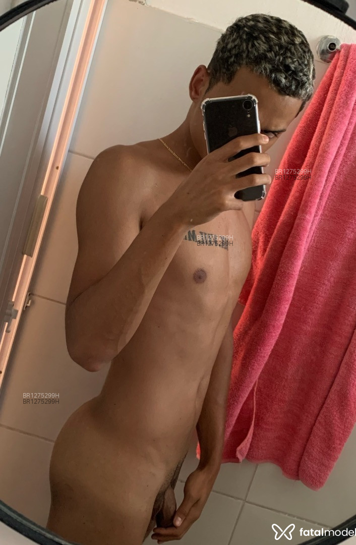 Acompanhante homem morena (o) de olhos castanhos em São Paulo - Huguhenriq