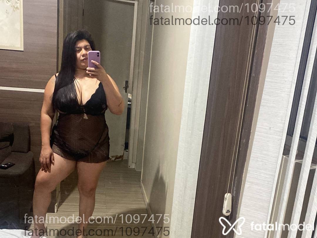 Acompanhante mulher com cabelo castanho de olhos castanhos - Rafaelle Mendes