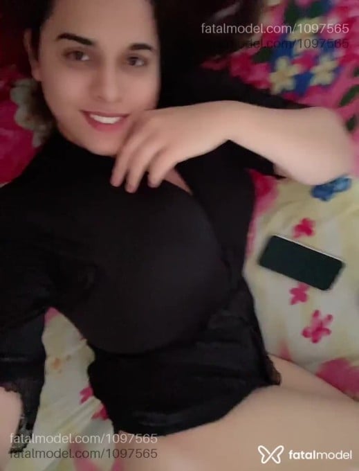 Acompanhante mulher trans morena (o) de olhos castanhos em Ponta Grossa - Giovanna
