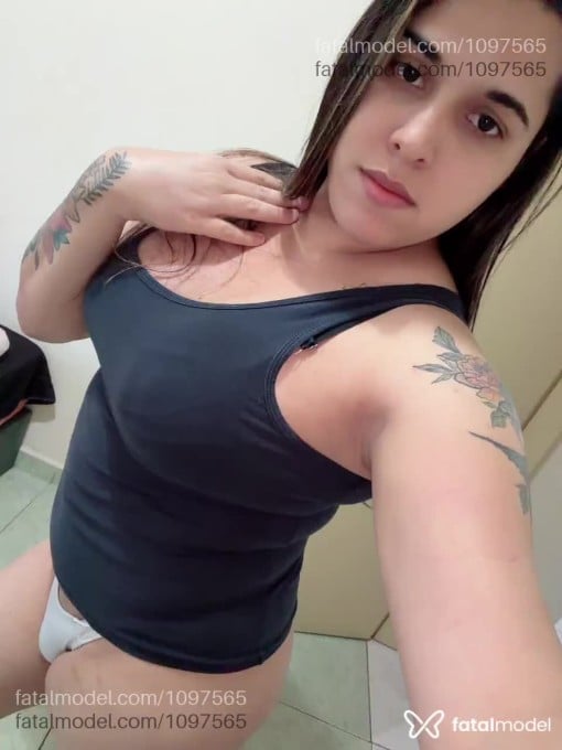 Acompanhante mulher trans morena (o) de olhos castanhos em Ponta Grossa - Giovanna