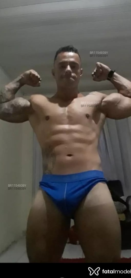 Acompanhante homem morena (o) de olhos mel em Porto Alegre - Mikael