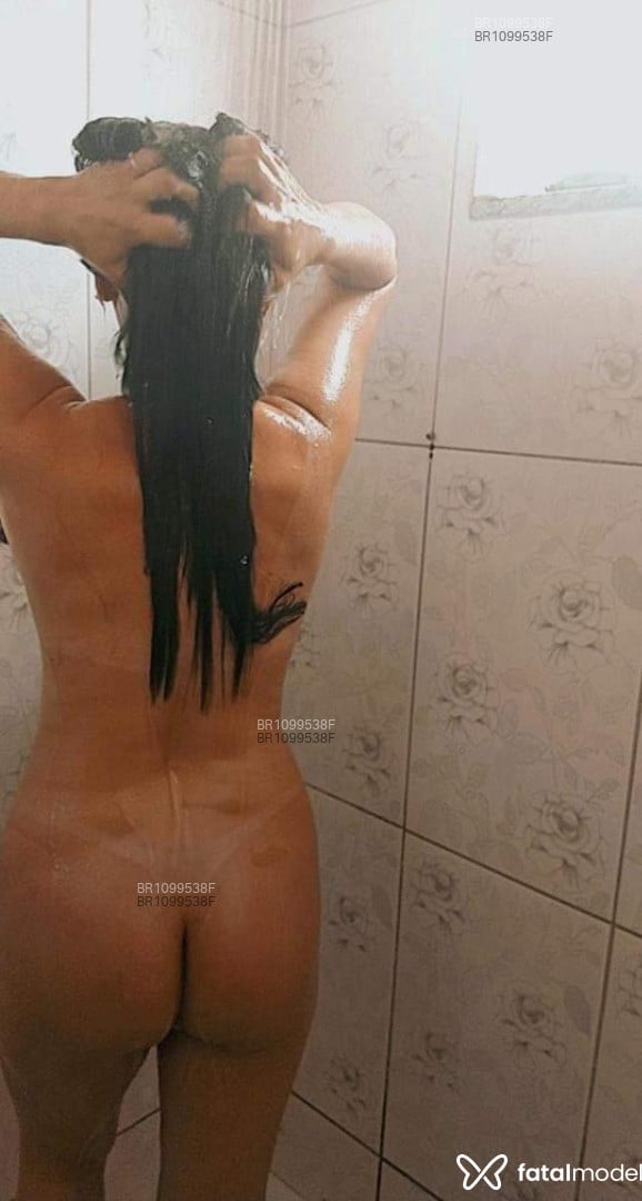 Acompanhante mulher morena (o) de olhos castanhos em Pontes e Lacerda - Jhuliana