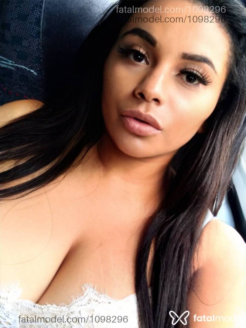 Acompanhante mulher morena (o) de olhos castanhos - Eliza Fontinelle