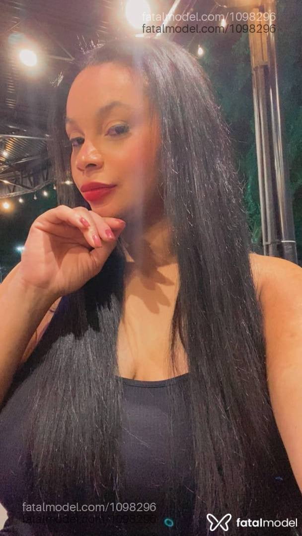 Acompanhante mulher morena (o) de olhos castanhos - Eliza Fontinelle