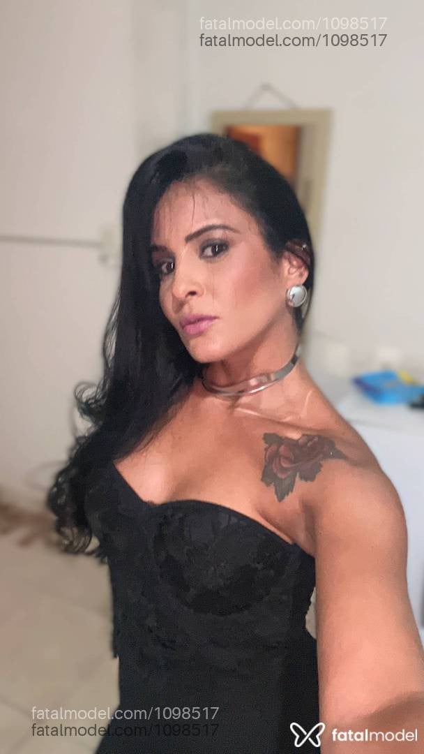 Acompanhante mulher morena (o) de olhos castanhos - Janaina