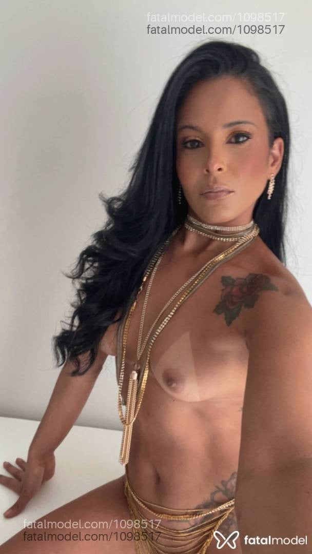 Acompanhante mulher morena (o) de olhos castanhos - Janaina