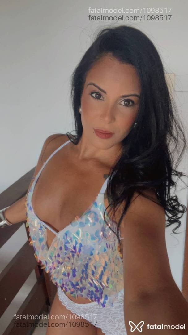 Acompanhante mulher morena (o) de olhos castanhos - Janaina