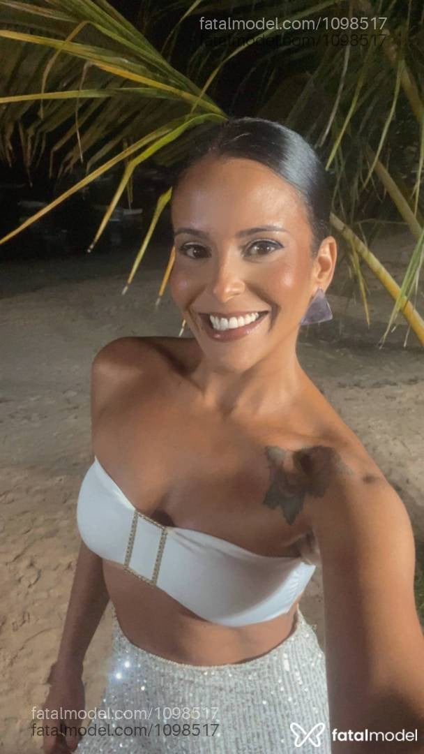 Acompanhante mulher morena (o) de olhos castanhos - Janaina