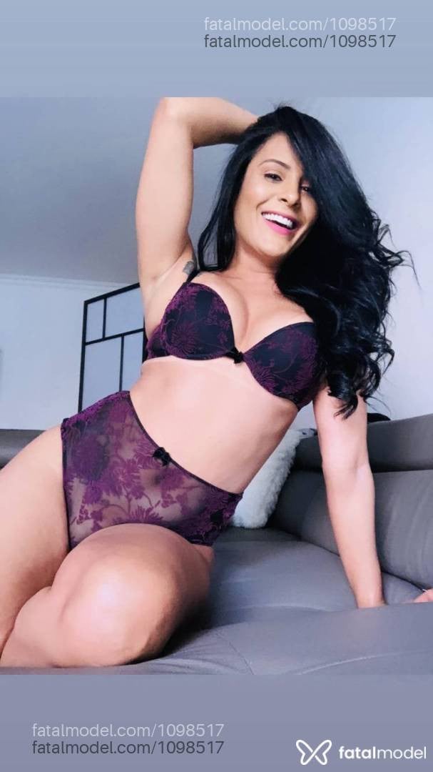 Acompanhante mulher morena (o) de olhos castanhos - Janaina