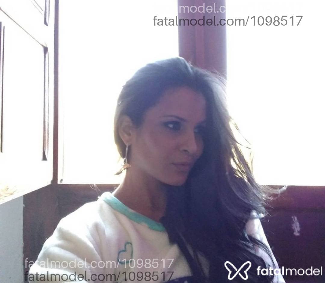 Acompanhante mulher morena (o) de olhos castanhos - Janaina