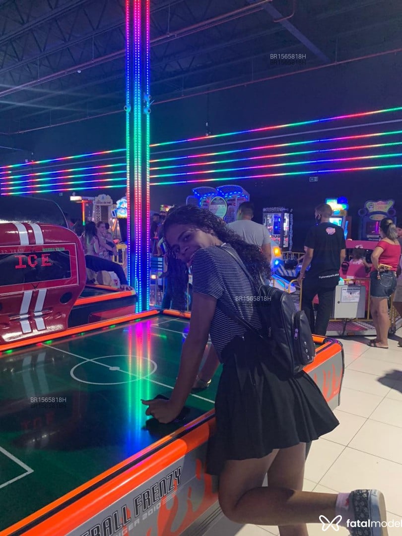 Acompanhante mulher trans morena (o) de olhos castanhos em Cuiabá - Kaylla
