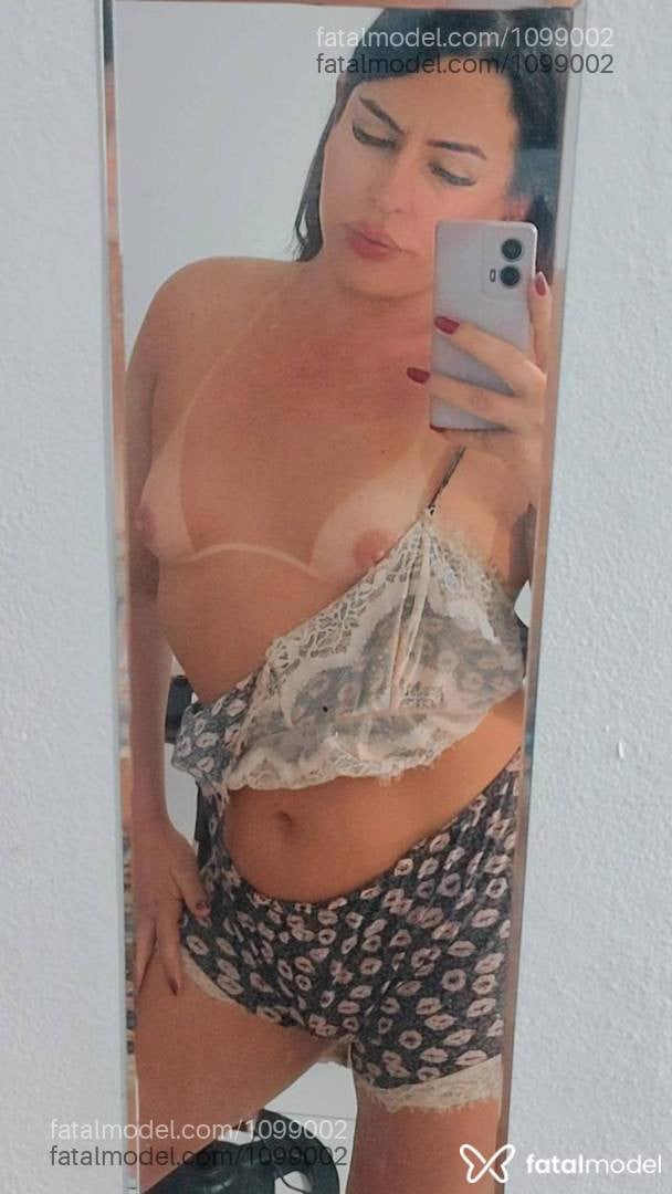 Acompanhante travesti morena (o) de olhos castanhos - Renata Gonçalves