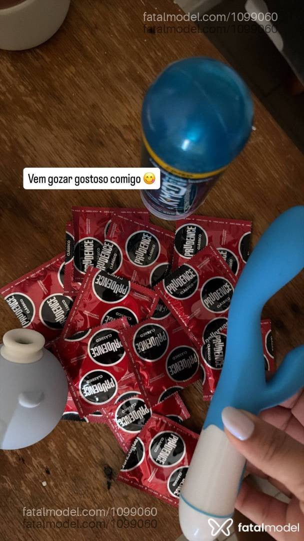 Acompanhante mulher com cabelo castanho de olhos castanhos - Maria Fernanda