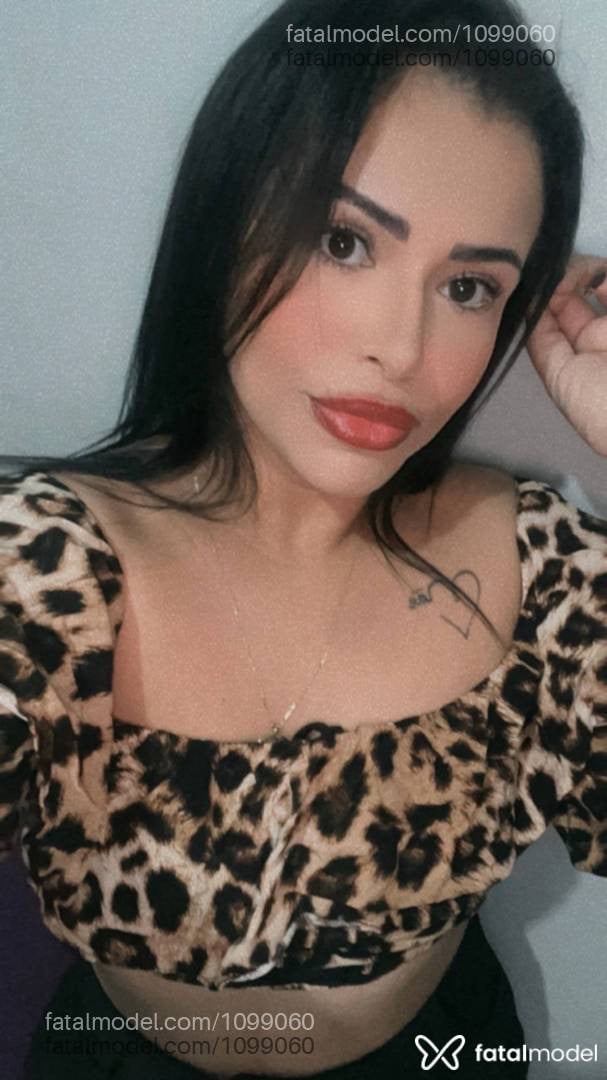 Acompanhante mulher com cabelo castanho de olhos castanhos - Maria Fernanda