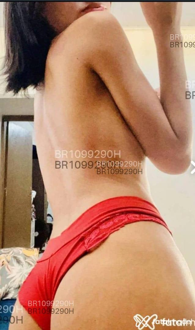 Acompanhante mulher com cabelo castanho de olhos castanhos em Goiatuba Acompanhante mulher com cabelo castanho de olhos castanhos em Goiatuba - Alice