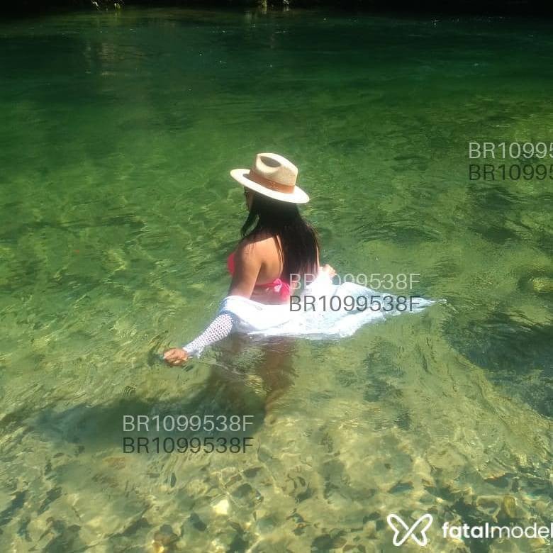 Acompanhante mulher morena (o) de olhos castanhos em Pontes e Lacerda - Jhuliana