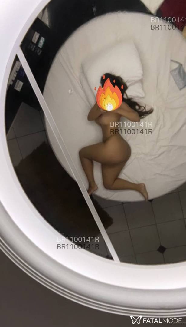Acompanhante mulher com cabelo castanho de olhos castanhos em Foz do Iguaçu - Bárbara