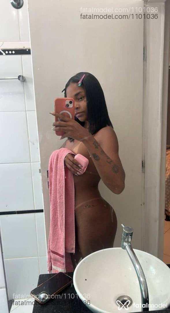Acompanhante mulher com cabelo castanho de olhos castanhos em Cabo Frio - Ágatha Menezes