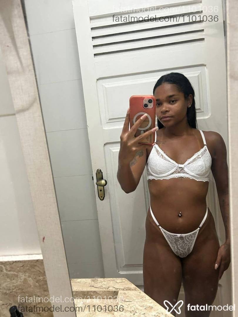 Acompanhante mulher com cabelo castanho de olhos castanhos em Cabo Frio - Ágatha Menezes