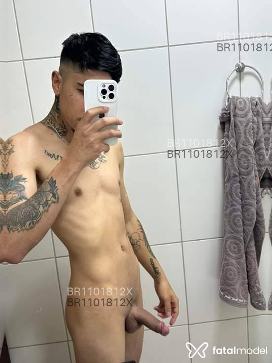 Acompanhante homem morena (o) de olhos castanhos em Patos de Minas - Douglashenrys