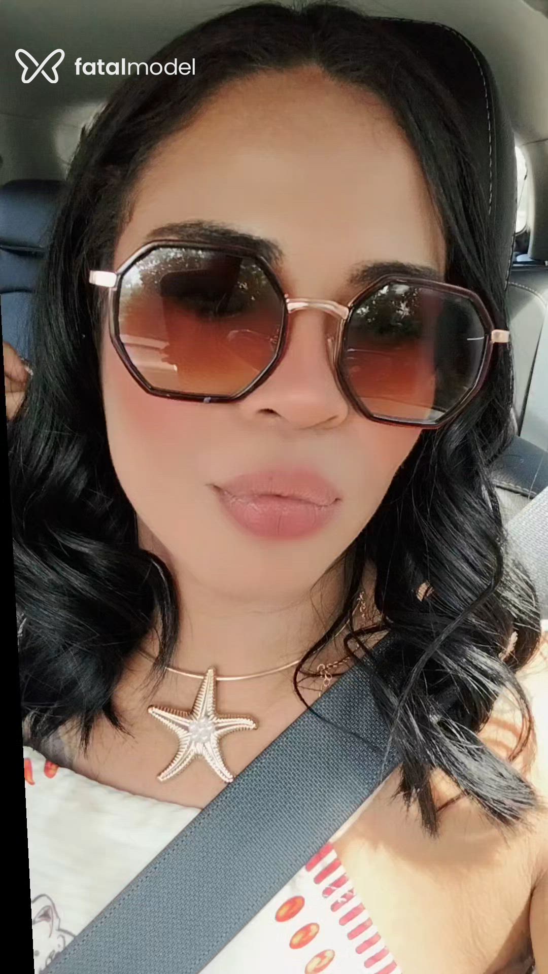 Acompanhante mulher morena (o) de olhos castanhos - Yana Bizerrinha
