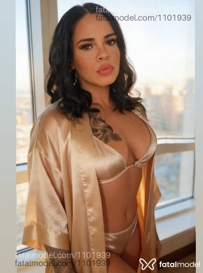 Acompanhante mulher morena (o) de olhos castanhos - Yana Bizerrinha