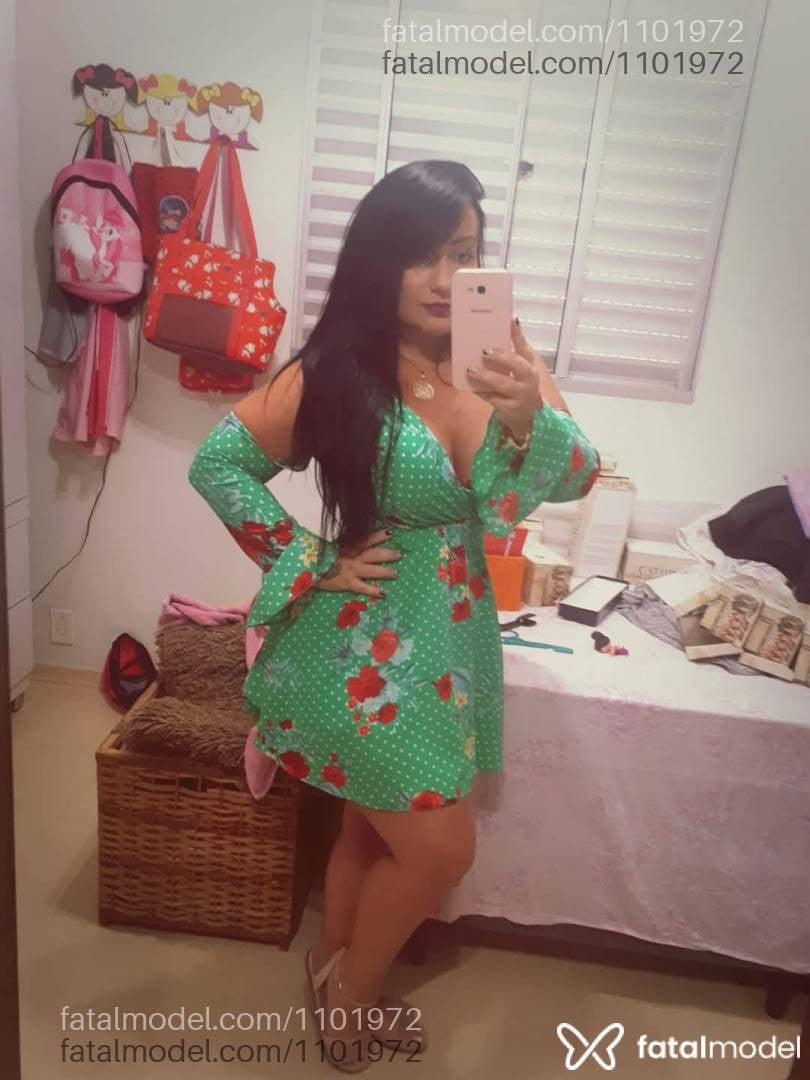 Acompanhante mulher morena (o) de olhos verdes - Bruna Pompoarismo