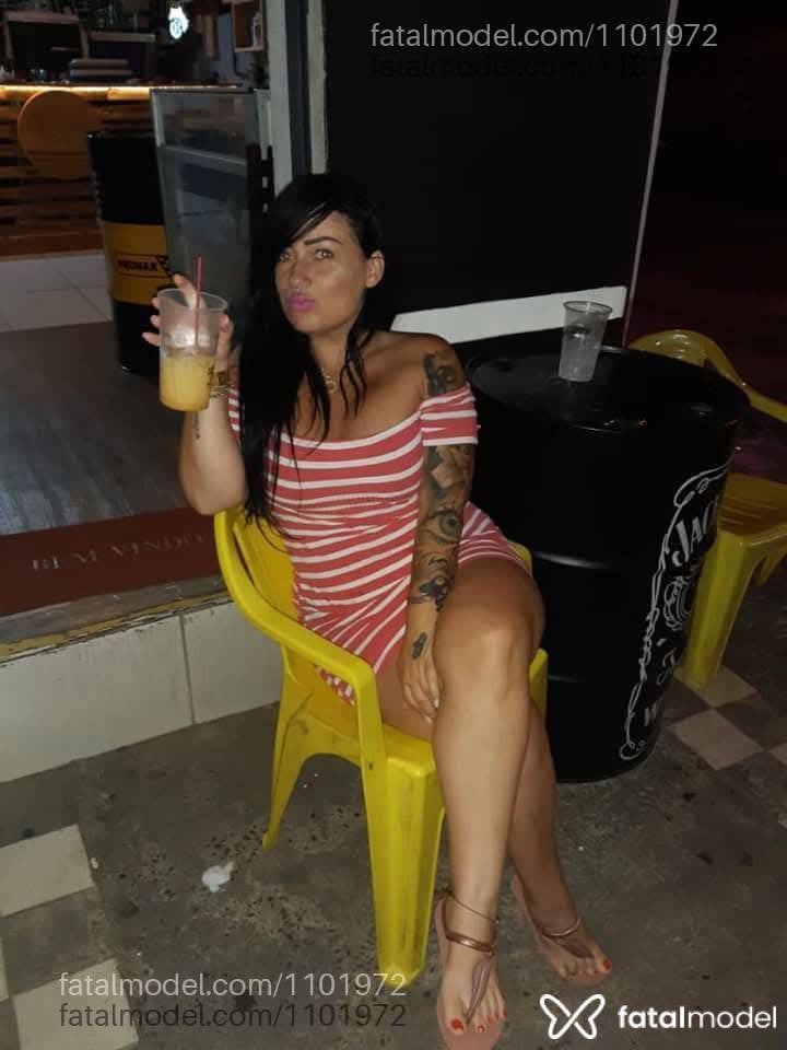 Acompanhante mulher morena (o) de olhos verdes - Bruna Pompoarismo Acompanhante mulher morena (o) de olhos verdes - Bruna Pompoarismo