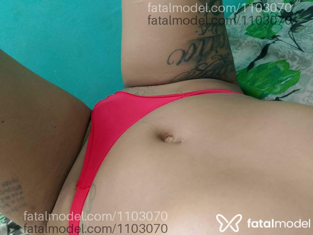 Acompanhante mulher morena (o) de olhos castanhos - BARONESA