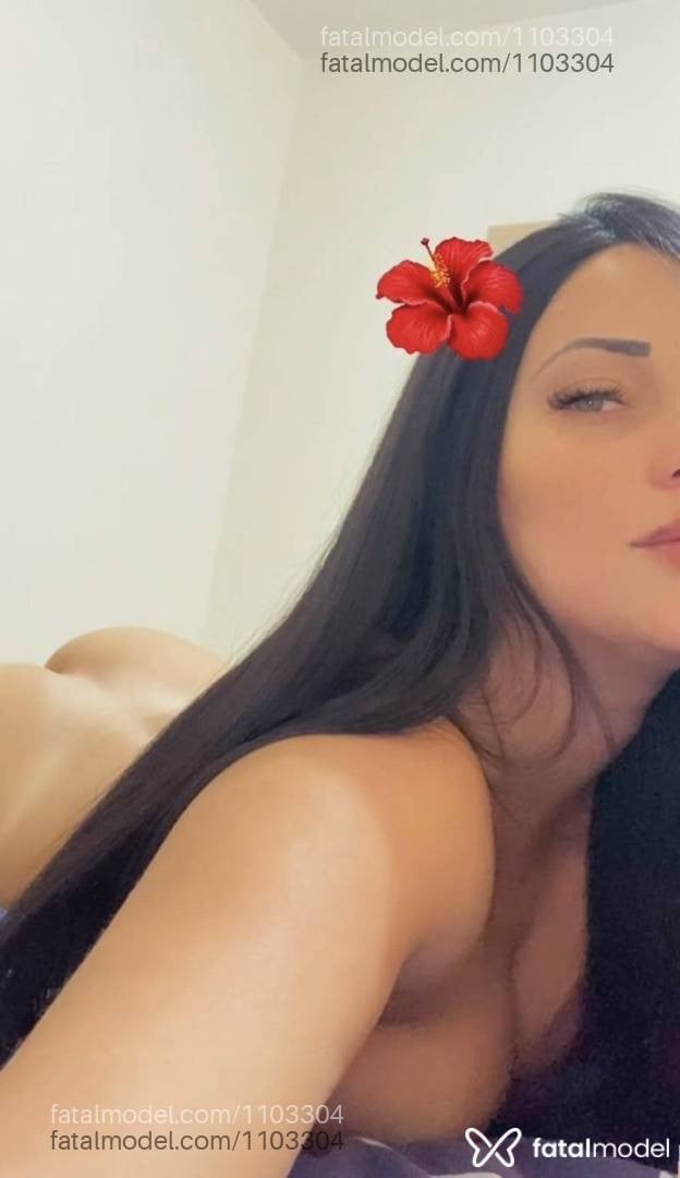 Acompanhante mulher morena (o) de olhos verdes em Guaratinguetá - Bianca