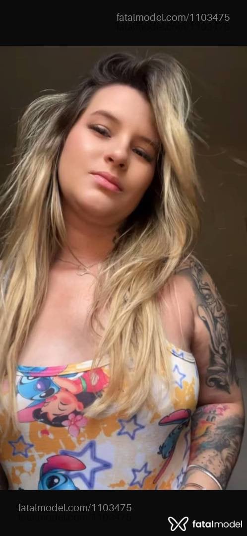 Acompanhante mulher loira (o) de olhos mel - Bruninha