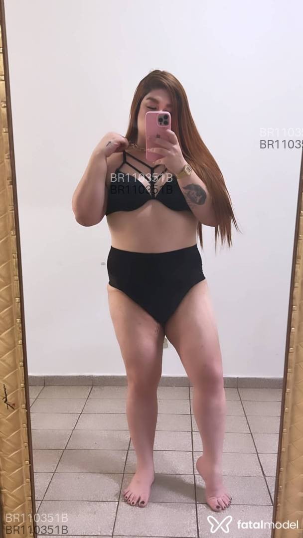 Acompanhante mulher trans ruiva (o) de olhos castanhos em Maringá - Eduarda
