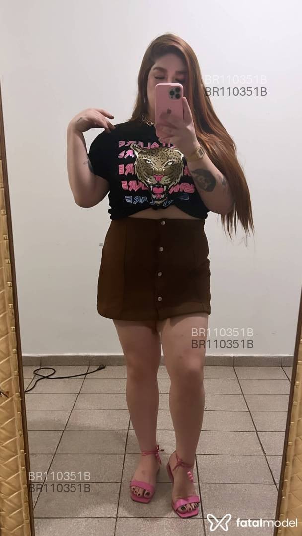 Acompanhante mulher trans ruiva (o) de olhos castanhos em Maringá - Eduarda