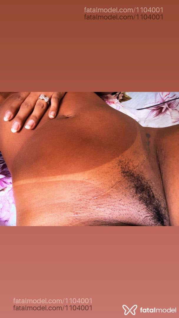 Acompanhante mulher morena (o) de olhos pretos - Bruna Ferraz