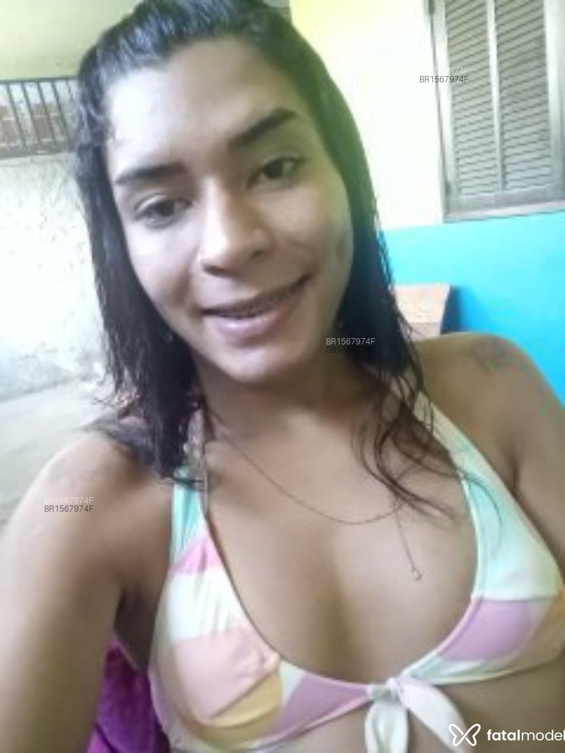 Acompanhante mulher trans com cabelo castanho de olhos castanhos em Magé Acompanhante mulher trans com cabelo castanho de olhos castanhos em Magé - Amanda Sousa