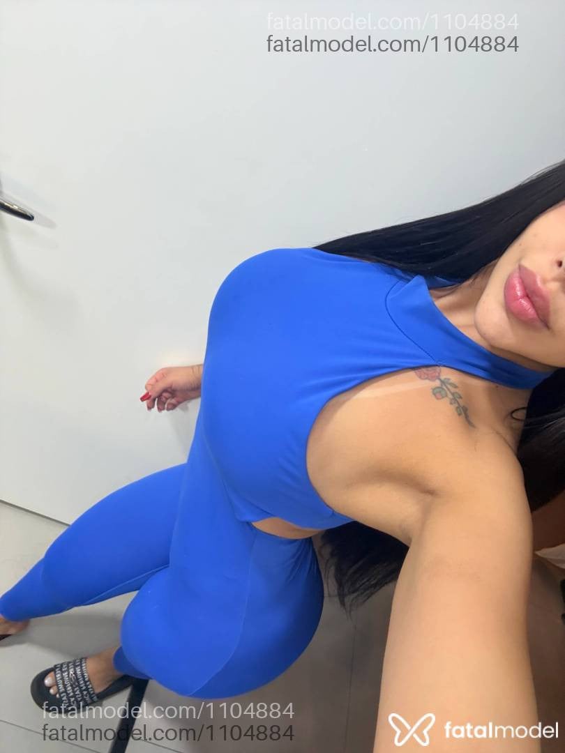 Acompanhante mulher morena (o) de olhos mel - Biancabitt