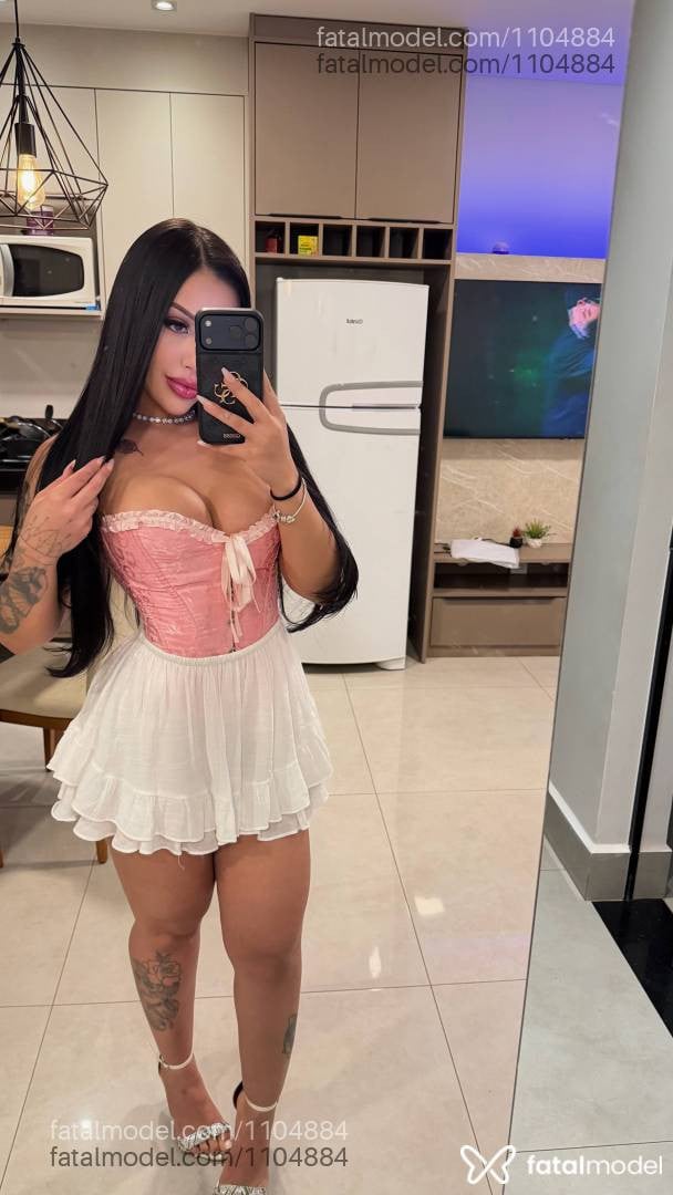 Acompanhante mulher morena (o) de olhos mel - Biancabitt