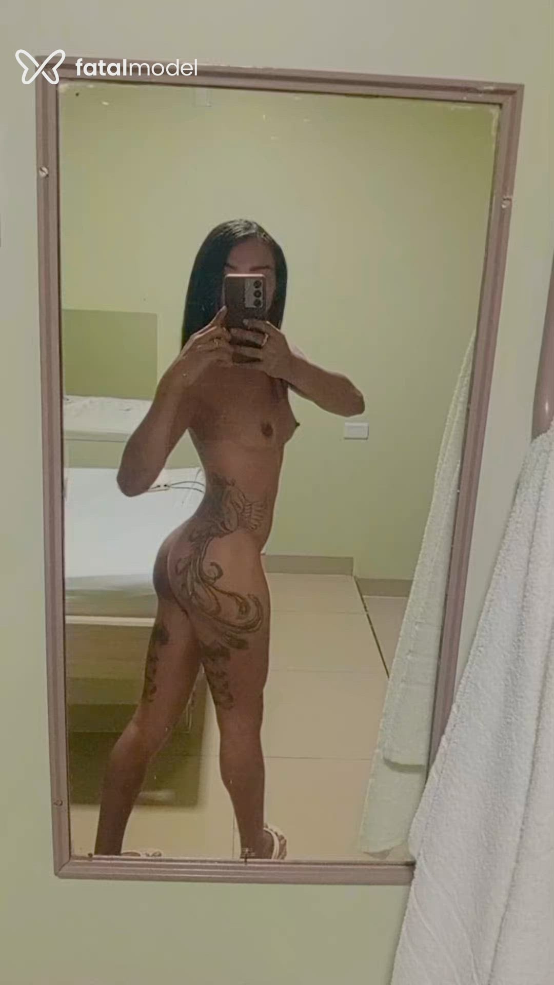 Acompanhante mulher trans morena (o) de olhos castanhos - Michely Acompanhante mulher trans morena (o) de olhos castanhos - Michely