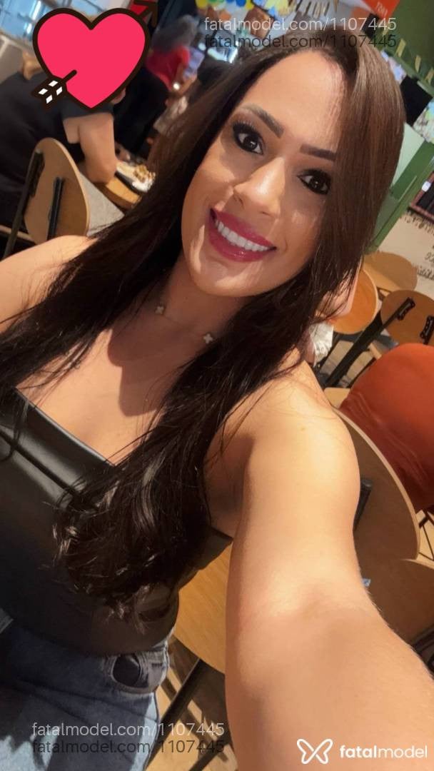 Acompanhante mulher morena (o) de olhos castanhos - Carol Acompanhante mulher morena (o) de olhos castanhos - Carol