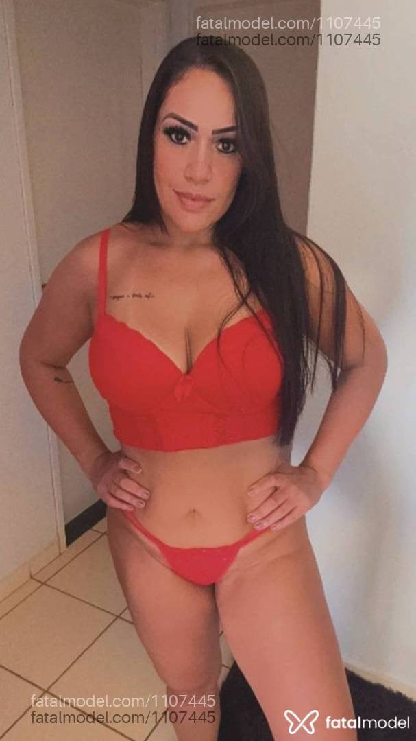Acompanhante mulher morena (o) de olhos castanhos - Carol