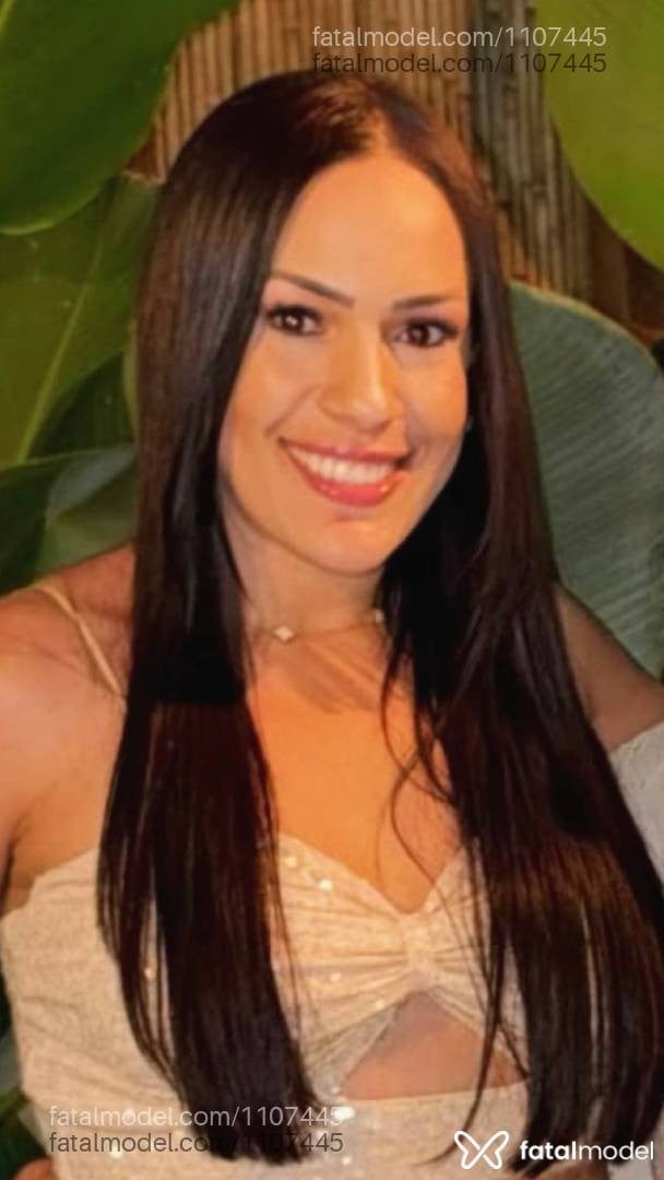 Acompanhante mulher morena (o) de olhos castanhos - Carol