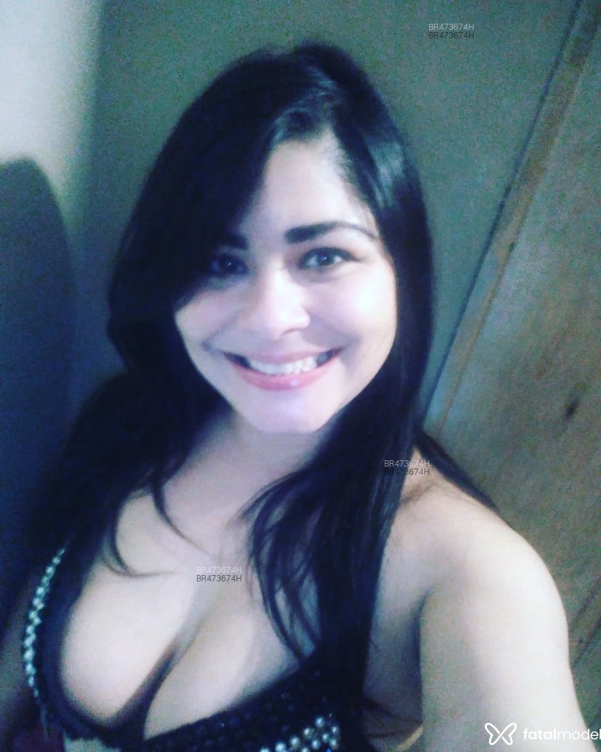 Acompanhante mulher morena (o) de olhos mel em Caldas Novas Acompanhante mulher morena (o) de olhos mel em Caldas Novas - Juliana Ceará