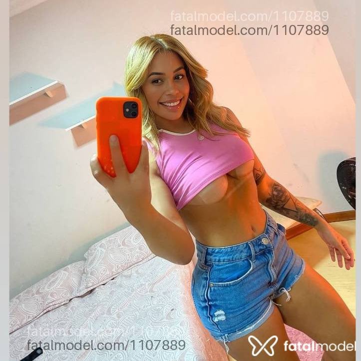Acompanhante mulher morena (o) de olhos castanhos - Lara Vilar
