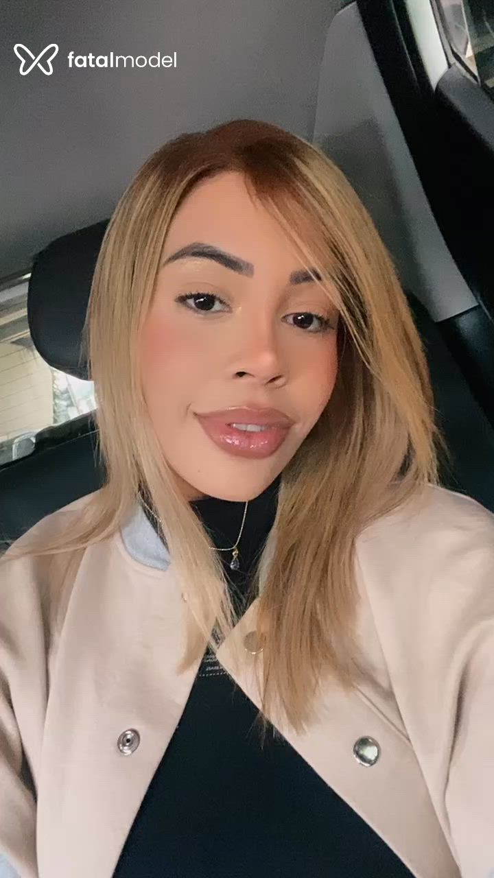 Acompanhante mulher morena (o) de olhos castanhos - Lara Vilar Acompanhante mulher morena (o) de olhos castanhos - Lara Vilar